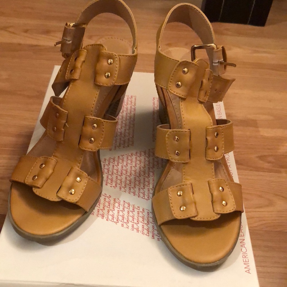 Great heeled sandals